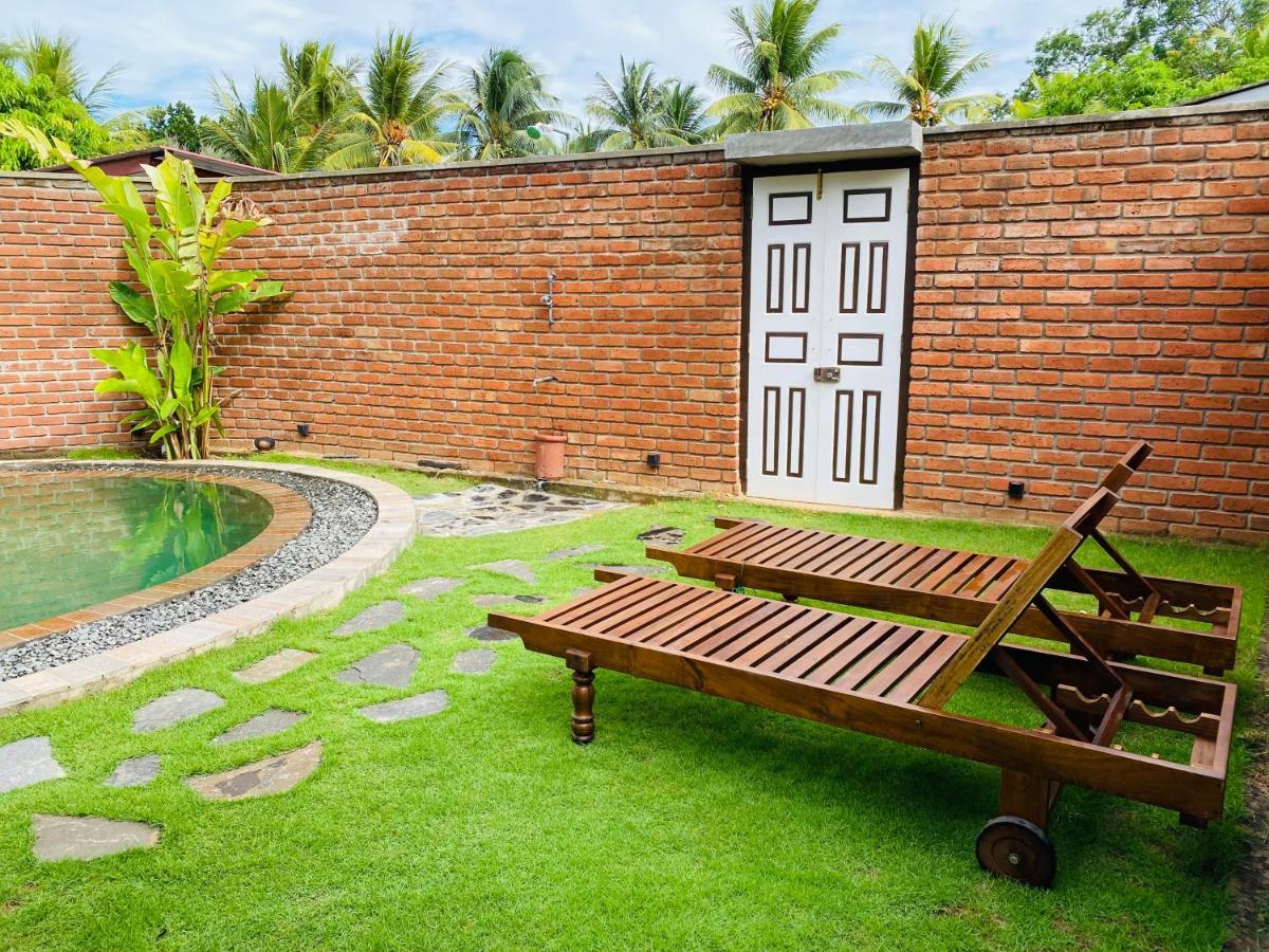 Thaprobana Villa Tangalle - Private Villa ภายนอก รูปภาพ