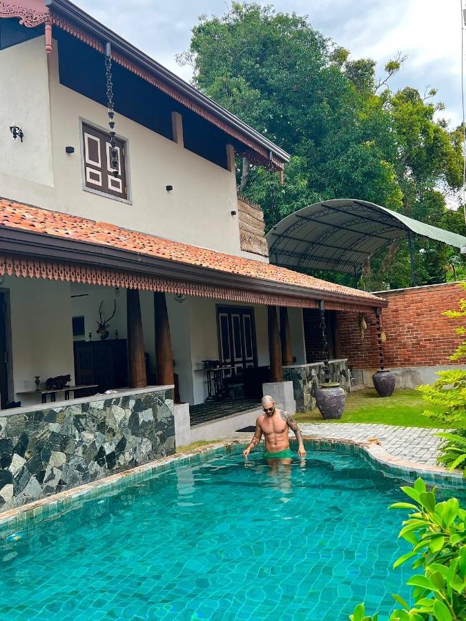 Thaprobana Villa Tangalle - Private Villa ภายนอก รูปภาพ